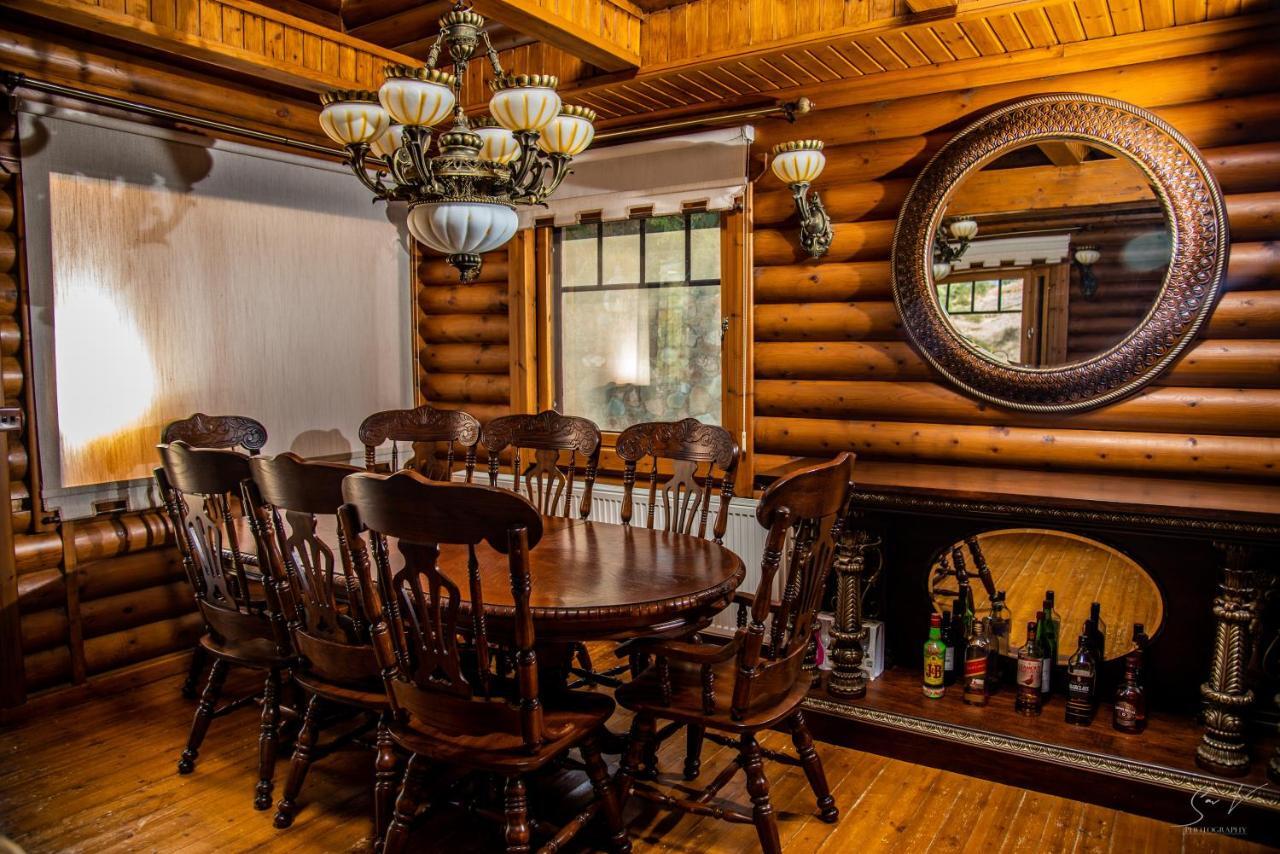 *2 bdr log house /mountains/Queen bed/fireplace Gourri Extérieur photo